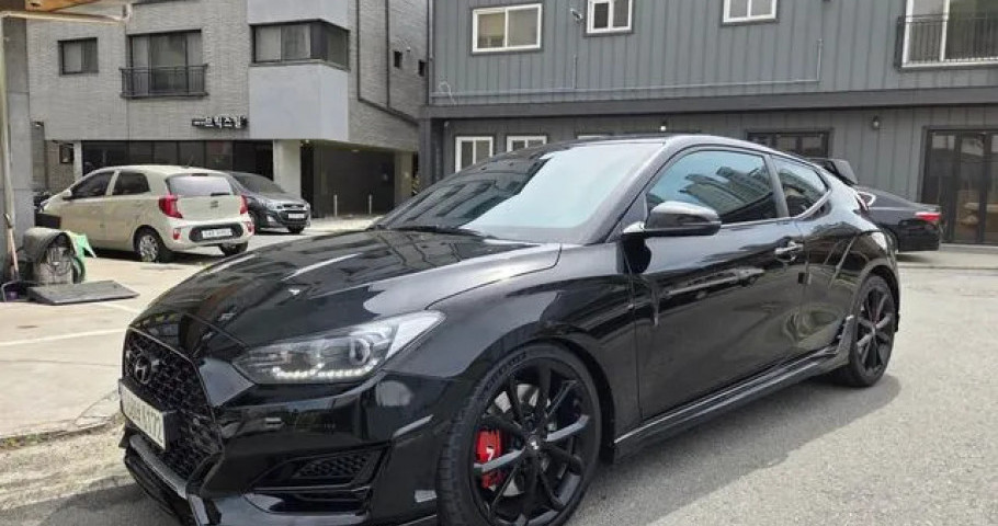 Hyundai Veloster 