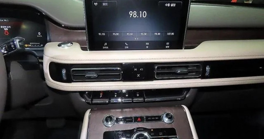 Lincoln Aviator 