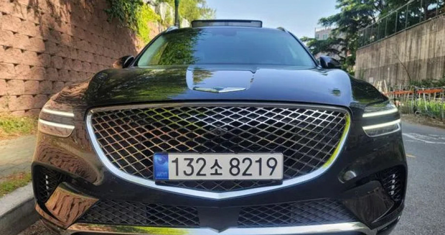 Genesis Gv70 