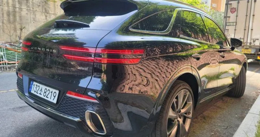 Genesis Gv70 