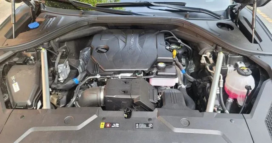 Genesis Gv70 