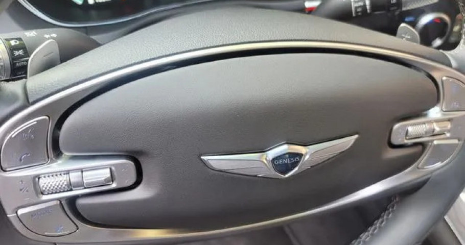 Genesis Gv70 
