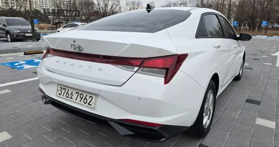 Hyundai Avante (Elantra) 