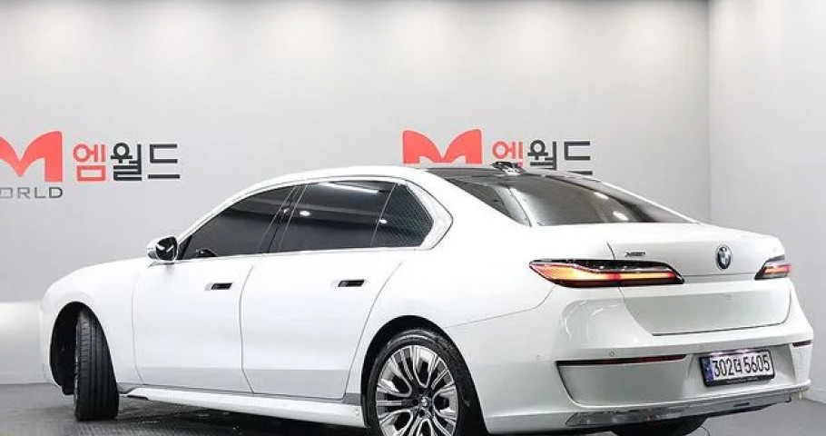 Bmw 7-Series 