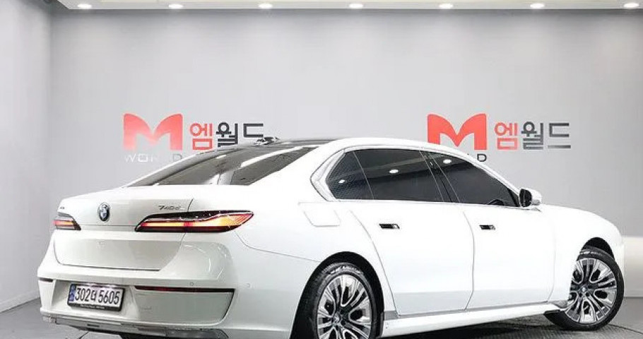 Bmw 7-Series 