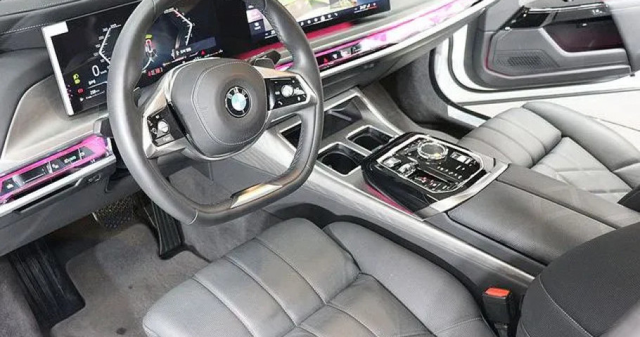 Bmw 7-Series 