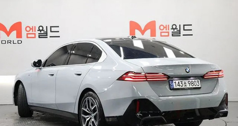 Bmw 5-Series 