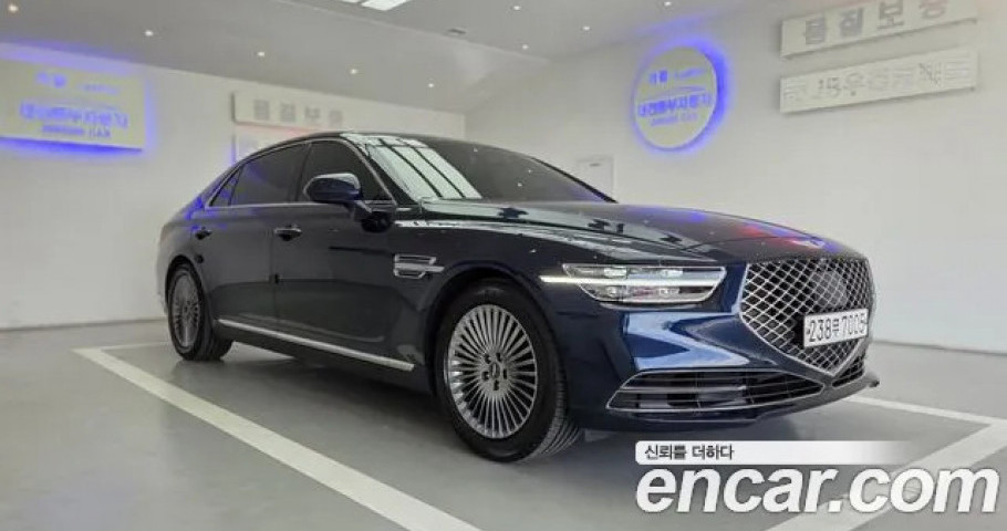 Genesis G90 