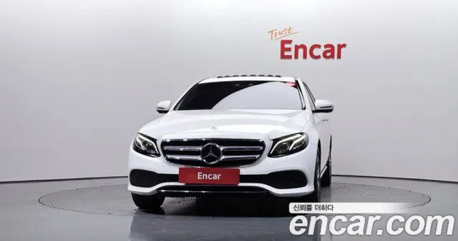 Mercedes-Benz E-Class 