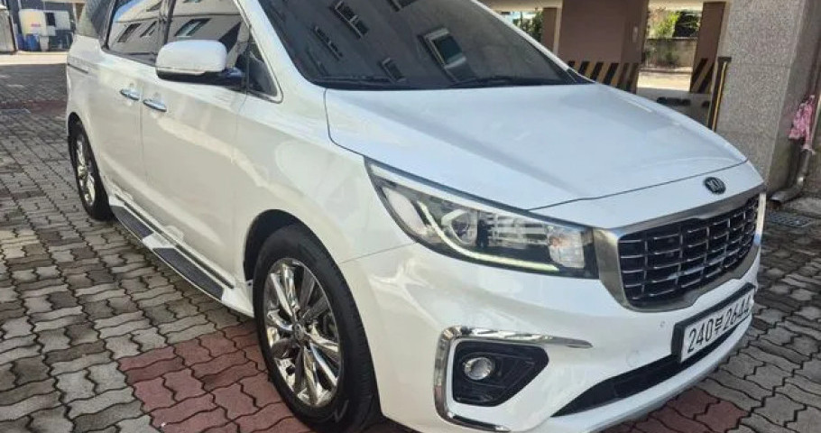 Kia Carnival 