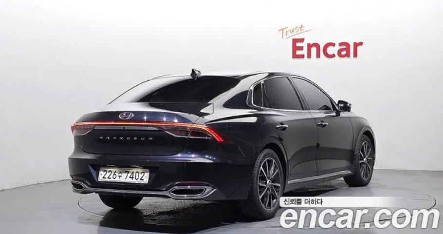 Hyundai Grandeur 