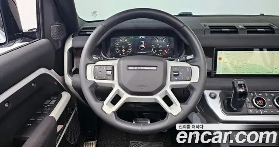 Land Rover Defender 