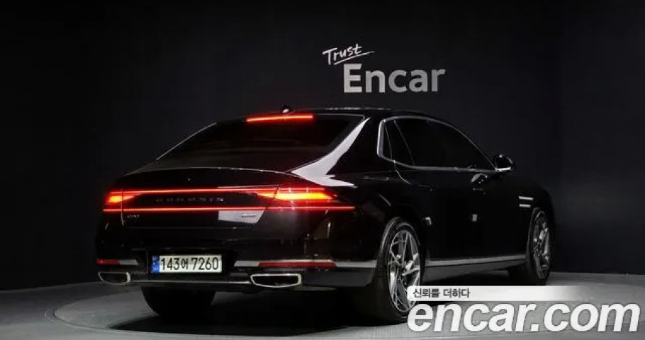 Genesis G90 
