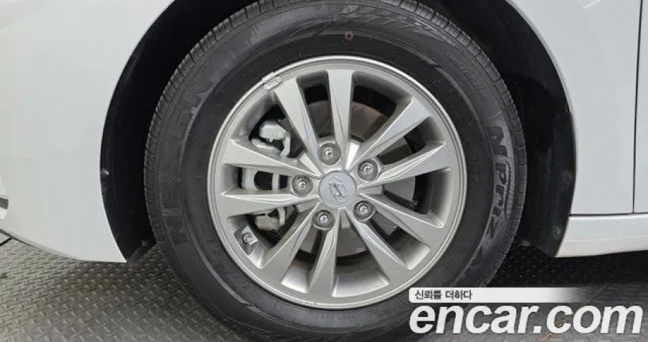 Hyundai Avante (Elantra) 