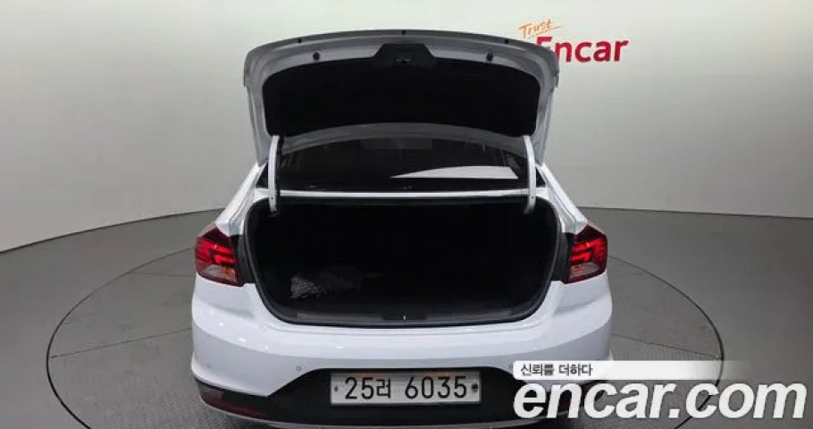 Hyundai Avante (Elantra) 