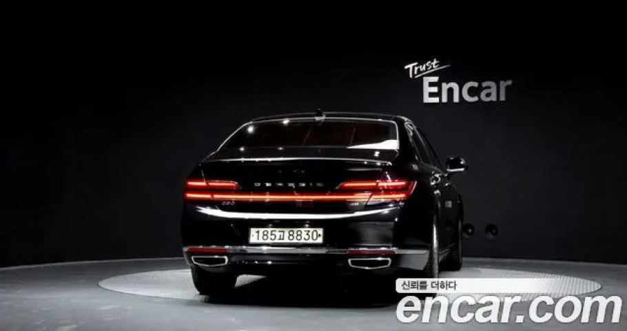 Genesis G90 