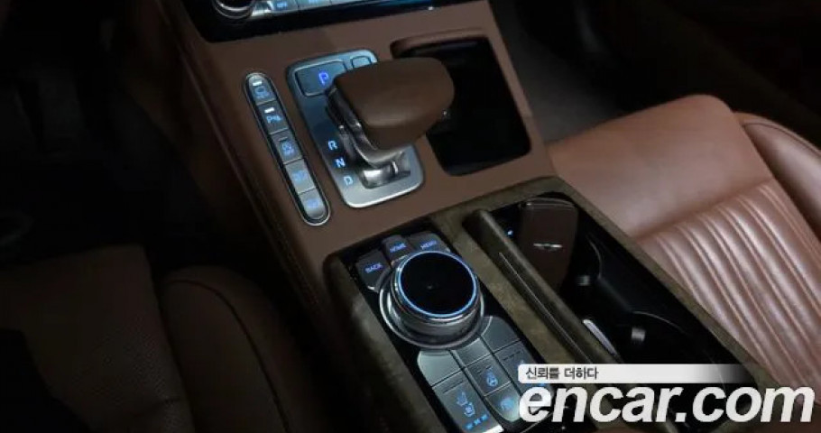 Genesis G90 