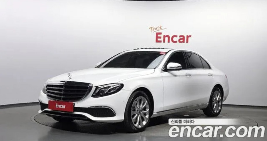 Mercedes-Benz E-Class 