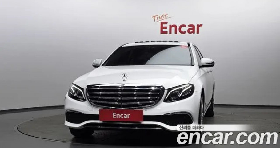 Mercedes-Benz E-Class 