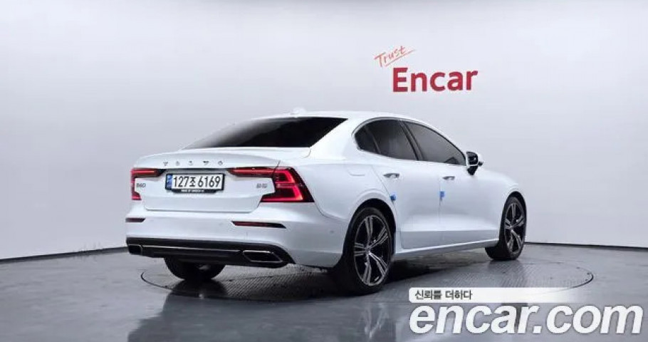 Volvo S60 