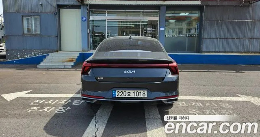 Kia K8 