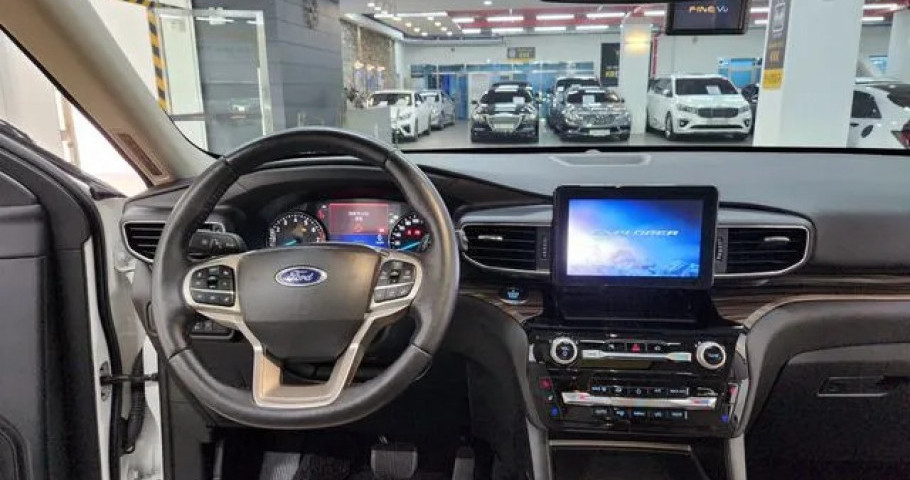 Ford Explorer 