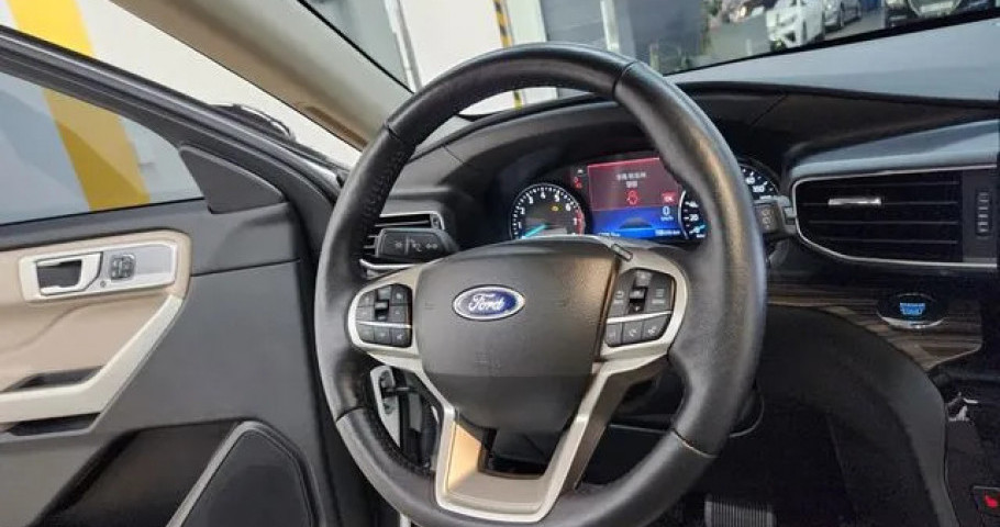 Ford Explorer 