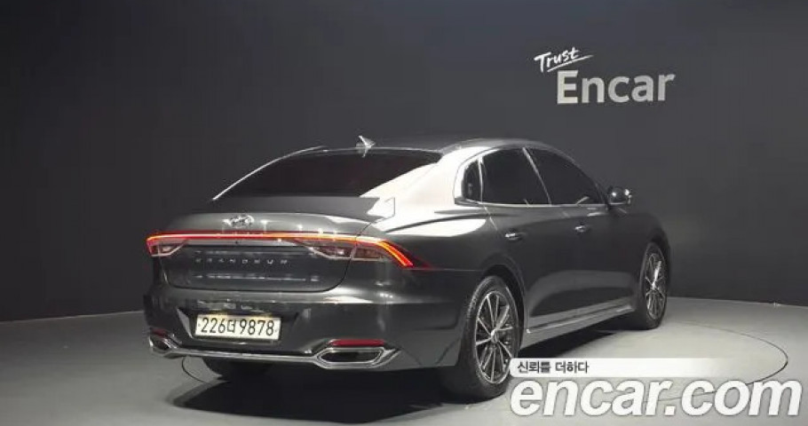 Hyundai Grandeur 