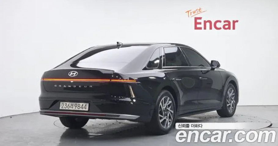 Hyundai Grandeur 