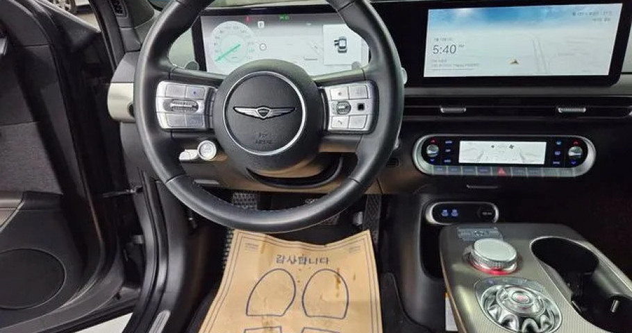 Genesis Gv60 