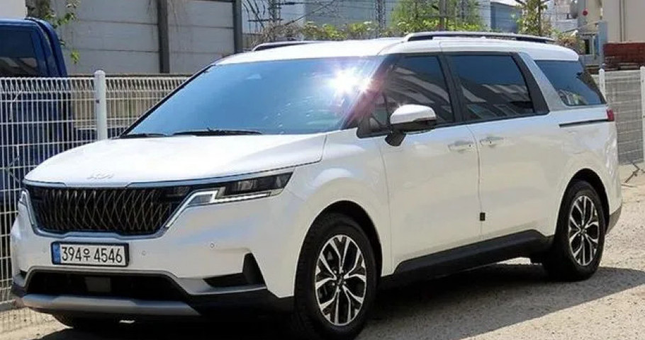 Kia Carnival 
