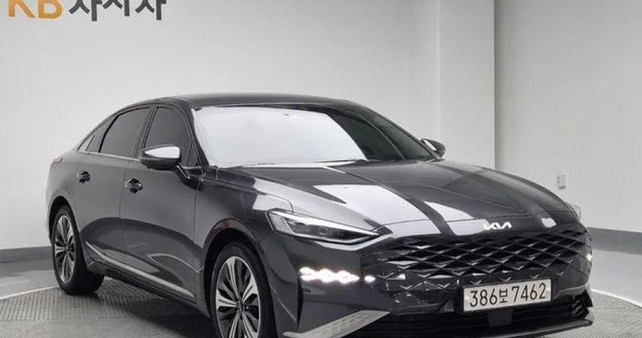 Kia K8 