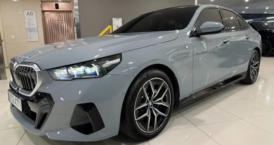 Bmw 5-Series 