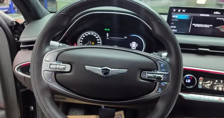 Genesis Gv70 