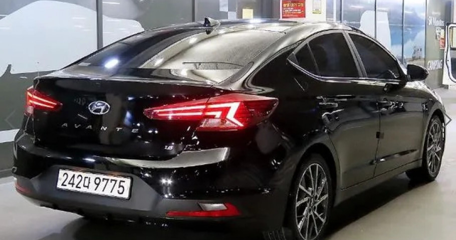 Hyundai Avante (Elantra) 