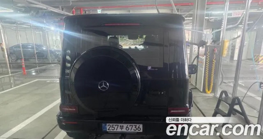 Mercedes-Benz G-Class 