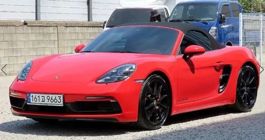 Porsche 718 