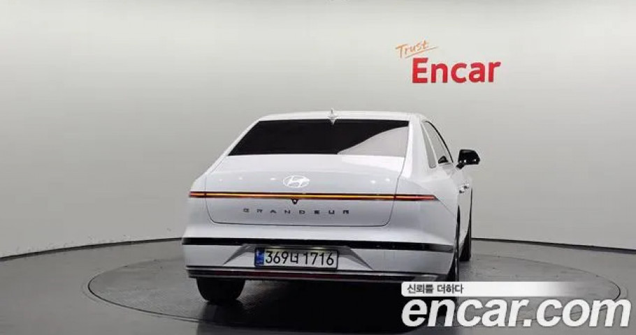 Hyundai Grandeur 