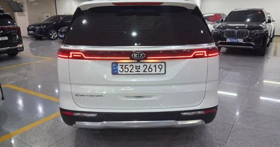 Kia Carnival 