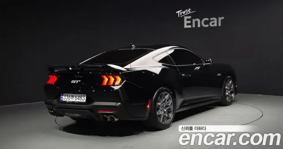 Ford Mustang 