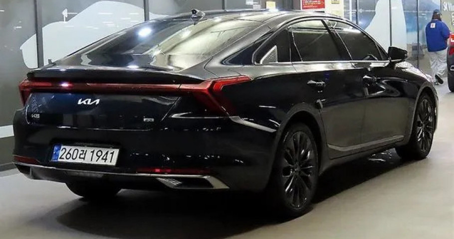 Kia K8 