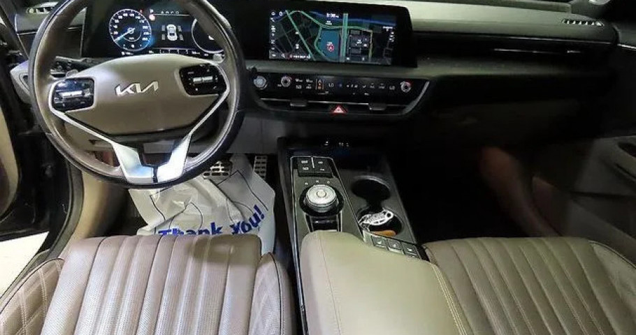 Kia K8 