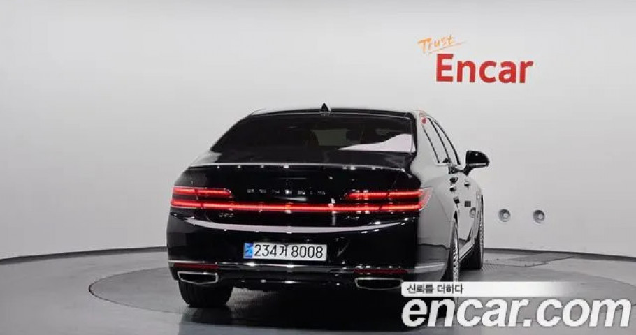 Genesis G90 