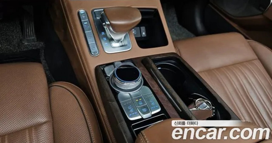 Genesis G90 