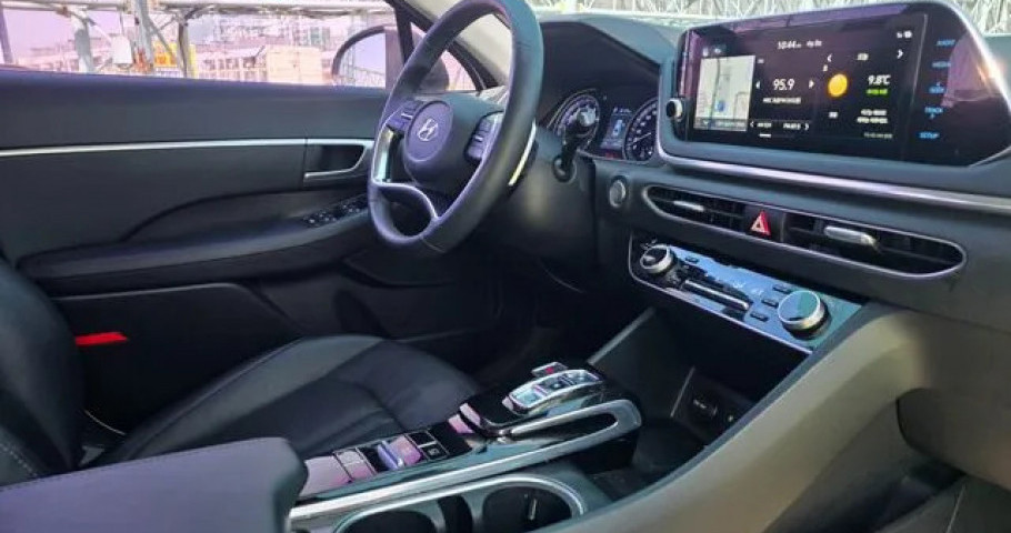 Hyundai Sonata 