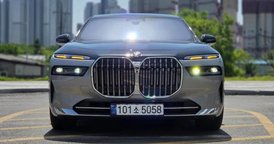 Bmw 7-Series 