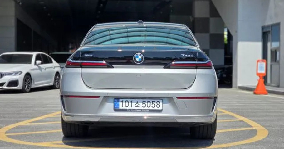 Bmw 7-Series 
