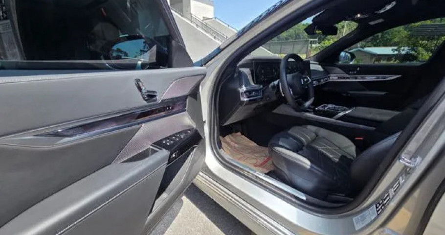 Bmw 7-Series 