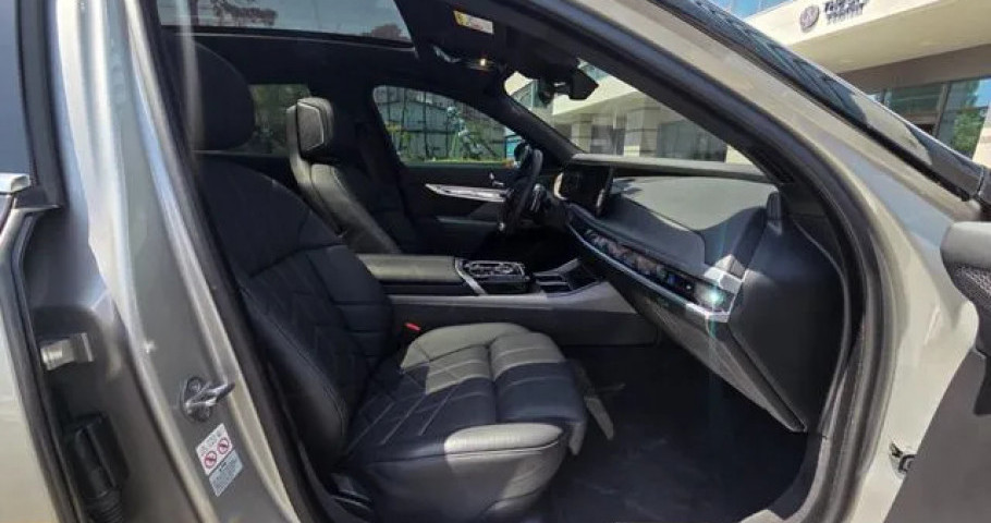 Bmw 7-Series 