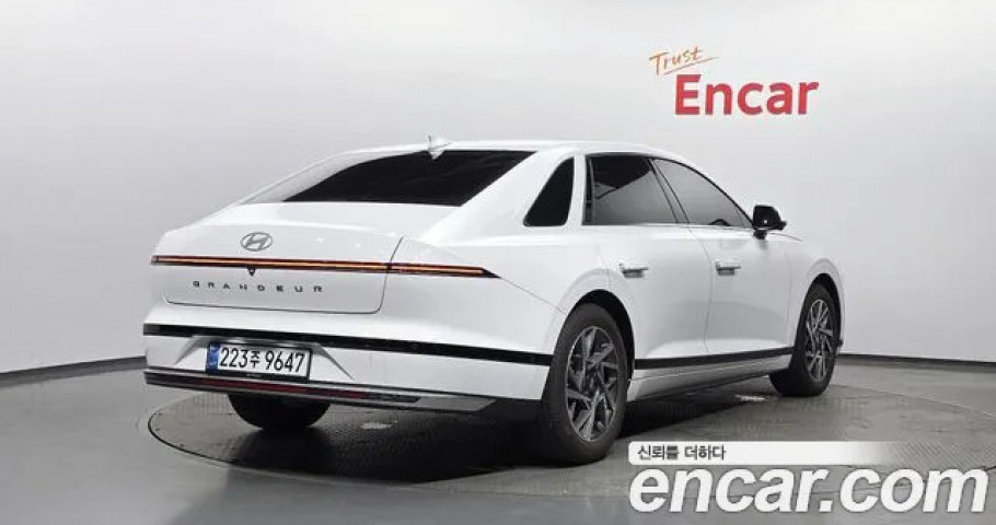 Hyundai Grandeur 